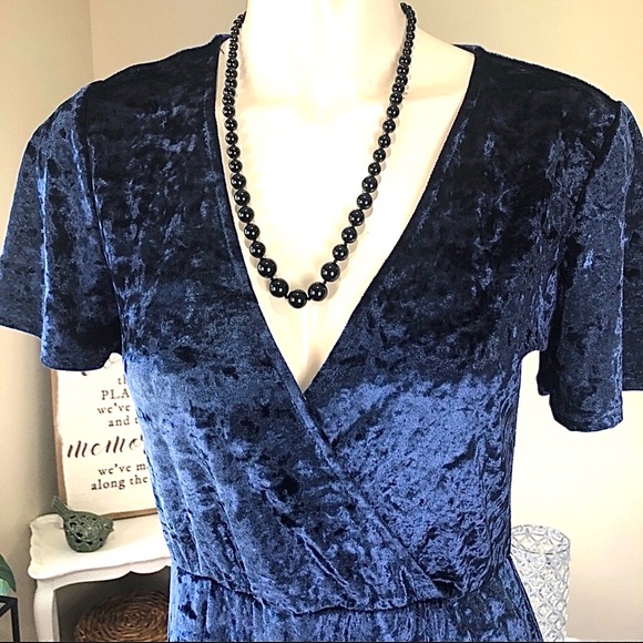 🌟🌟🌟SOLD🌟🌟🌟🎶 SHE WORE BLUE VELVET 🎶 L.A. HEARTS velvet dress Beautiful W - Picture 13 of 16
